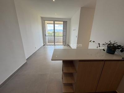 Apartamento de 2 alcobas en venta en Guayabal, Medellín, 60 m² · foto 6 de 13