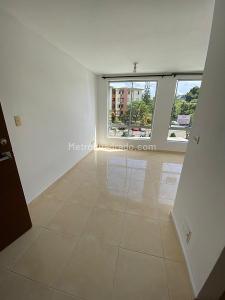 Apartamento de 3 alcobas en venta en Avenida 19 Norte, Armenia, 55 m² · foto 2 de 12