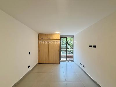 Apartamento de 1 alcoba en arriendo en Los Balsos 2, Medellín, 61 m² · foto 3 de 8
