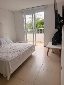 Apartamento de 3 alcobas en venta en Pance, Cali, 133 m² · foto 2 de 20