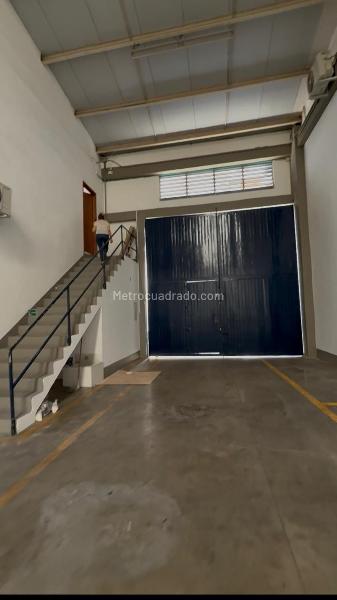 Bodega en Arriendo, Evaristo Garcia, Cali - Więcej