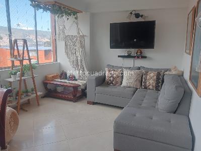 Apartamento de 3 alcobas en venta en Veinte De Julio, Medellín, 67 m² · foto 12 de 15