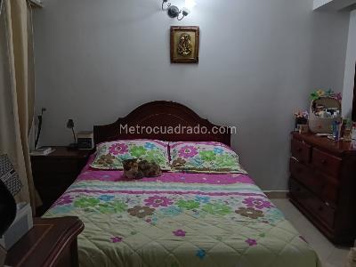 Apartamento de 3 alcobas en venta en Veinte De Julio, Medellín, 67 m² · foto 6 de 15