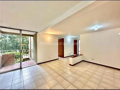 Apartamento de 3 alcobas en venta en La Aguacatala, Medellín, 79 m² · foto 9 de 9