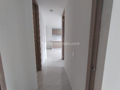 Apartamento de 2 alcobas en venta en Amazonia, Bello, 57 m² · foto 5 de 19
