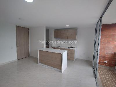 Apartamento de 2 alcobas en venta en Amazonia, Bello, 57 m² · foto 8 de 19
