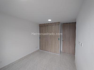 Apartamento de 2 alcobas en venta en Amazonia, Bello, 57 m² · foto 12 de 19