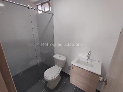 Apartamento de 2 alcobas en venta en Amazonia, Bello, 57 m² · foto 13 de 19