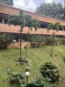 Apartamento en venta en El Portal, Envigado · foto 4 de 15
