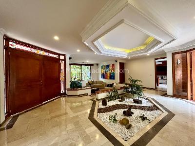 Casa de 4 alcobas en venta en Pance, Cali, 453 m² · foto 3 de 20