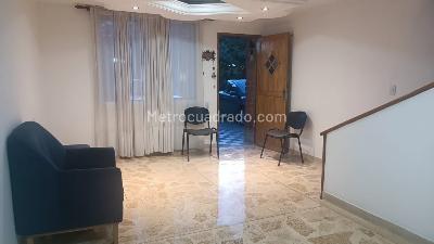 Casa de 4 alcobas en venta en La Palma, Medellín, 110 m² · foto 3 de 12