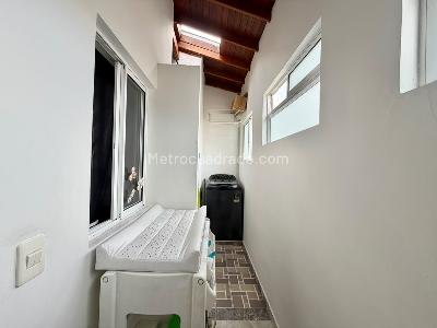 Apartamento de 3 alcobas en venta en Cabañitas, Bello, 79 m² · foto 6 de 9