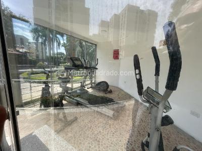 Apartamento de 3 alcobas en venta en Quintas De Don Simon, Cali, 84 m² · foto 16 de 19