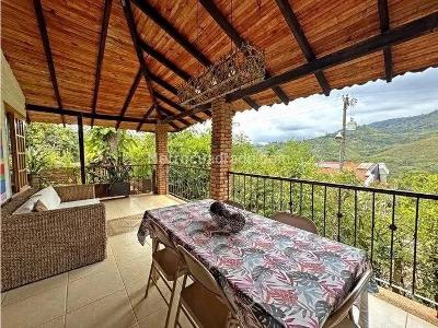 Casa de 4 alcobas en venta en La Reforma, Cali, 250 m² · foto 10 de 15
