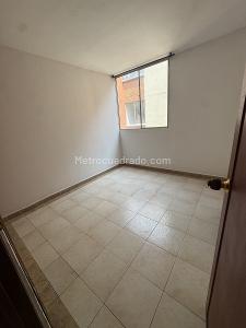 Apartamento en venta en Primero De Mayo, Cali · foto 13 de 16