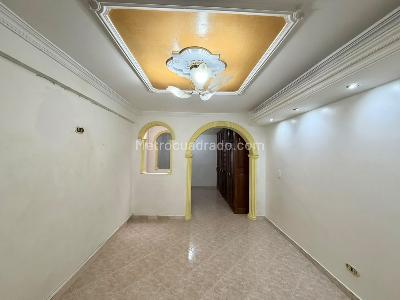Apartamento de 5 alcobas en venta en La Florida, Bello, 110 m² · foto 3 de 17