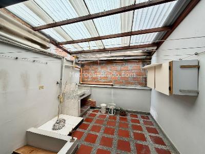 Apartamento de 5 alcobas en venta en La Florida, Bello, 110 m² · foto 14 de 17