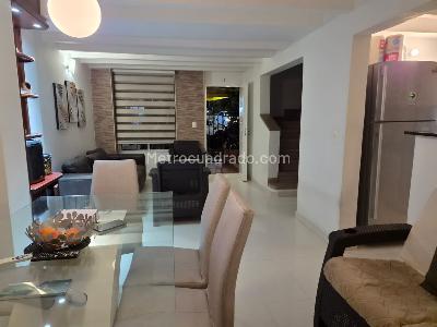 Casa de 3 alcobas en venta en San Bernardo, Medellín, 110 m² · foto 3 de 11