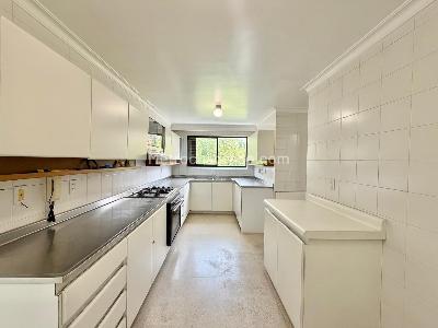 Apartamento de 4 alcobas en venta en La Florida, Medellín, 195 m² · foto 2 de 18