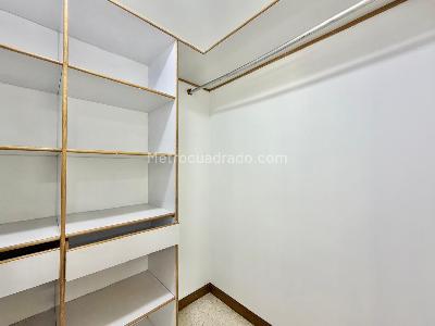 Apartamento de 4 alcobas en venta en La Florida, Medellín, 195 m² · foto 14 de 18