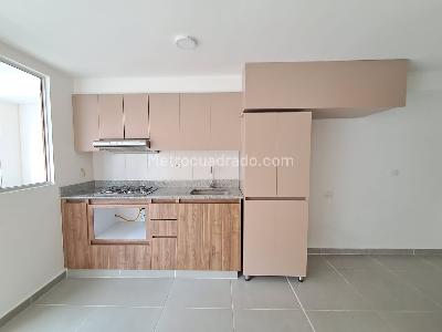 Apartamento de 2 alcobas en venta en Las Antillas, Envigado, 61 m² · foto 3 de 18