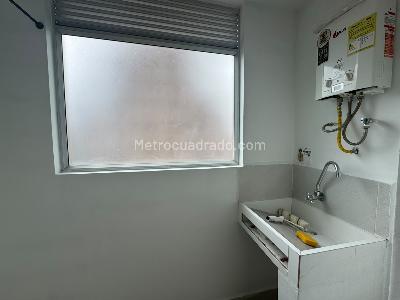 Apartamento de 2 alcobas en venta en Ceramica, Sabaneta, 45 m² · foto 5 de 20