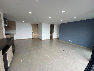 Apartamento de 2 alcobas en arriendo en Alto De Las Palmas, Medellín, 97 m² · foto 6 de 17