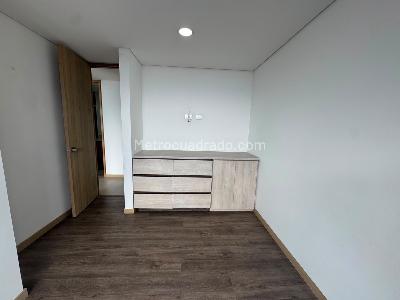 Apartamento de 2 alcobas en arriendo en Alto De Las Palmas, Medellín, 97 m² · foto 7 de 17