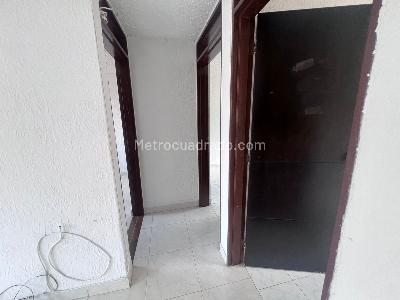 Apartamento en venta en Alcazares, Cali · foto 6 de 17