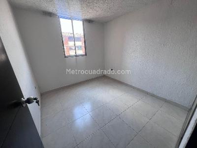 Apartamento en venta en Alcazares, Cali · foto 7 de 17