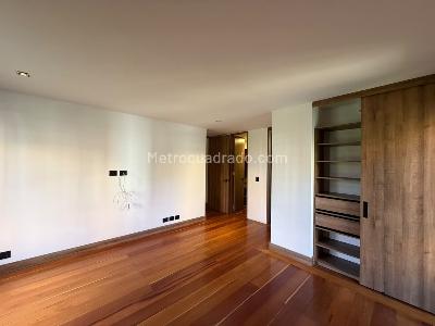 Apartamento de 4 alcobas en venta en Las Santas, Medellín, 182 m² · foto 11 de 17