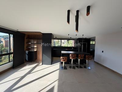 Apartamento de 4 alcobas en venta en Las Santas, Medellín, 182 m² · foto 4 de 17