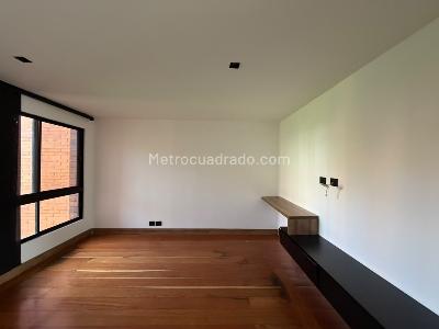 Apartamento de 4 alcobas en venta en Las Santas, Medellín, 182 m² · foto 7 de 17