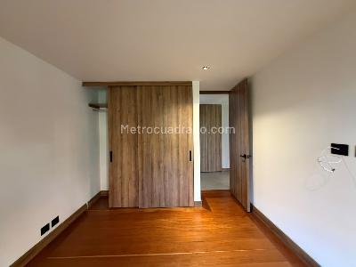 Apartamento de 4 alcobas en venta en Las Santas, Medellín, 182 m² · foto 8 de 17