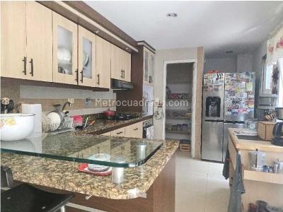 Casa de 5 alcobas en venta en Cañaveralejo, Sabaneta, 296 m² · foto 6 de 20