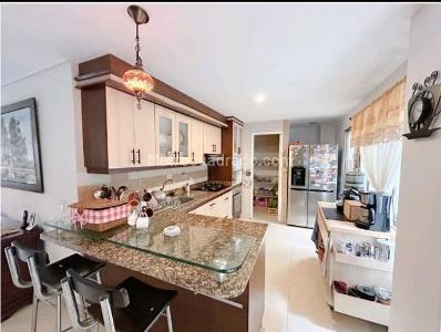 Casa de 5 alcobas en venta en Cañaveralejo, Sabaneta, 296 m² · foto 7 de 20