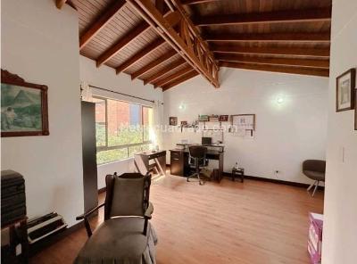 Casa de 5 alcobas en venta en Cañaveralejo, Sabaneta, 296 m² · foto 12 de 20