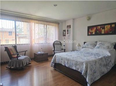 Casa de 5 alcobas en venta en Cañaveralejo, Sabaneta, 296 m² · foto 17 de 20