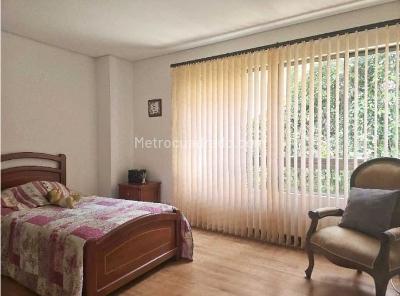 Casa de 5 alcobas en venta en Cañaveralejo, Sabaneta, 296 m² · foto 18 de 20