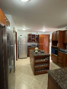 Casa de 5 alcobas en venta en Los Alcazares, Sabaneta, 225 m² · foto 12 de 20