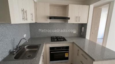 Apartamento en venta en Castilla, Bogotá · foto 3 de 18
