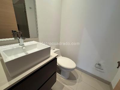 Apartamento de 3 alcobas en arriendo en Loma De Los Parra, Medellín, 170 m² · foto 20 de 20