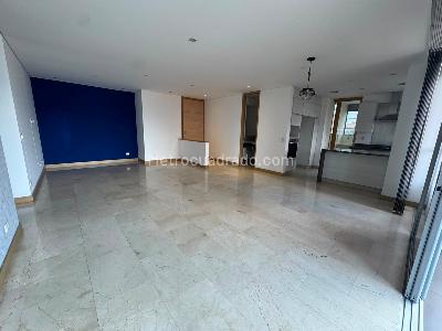 Apartamento de 3 alcobas en arriendo en Loma De Los Parra, Medellín, 170 m² · foto 6 de 20