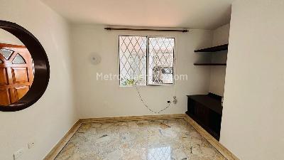 Casa de 3 alcobas en venta en Prados Del Norte, Cali, 299 m² · foto 6 de 10