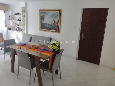 Apartamento de 3 alcobas en venta en Laureles, Medellín, 125 m² · foto 13 de 20