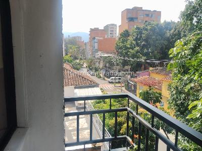 Apartamento de 3 alcobas en venta en Laureles, Medellín, 125 m² · foto 15 de 20