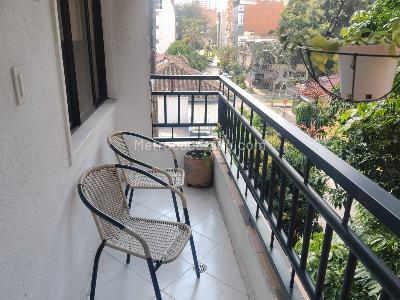 Apartamento de 3 alcobas en venta en Laureles, Medellín, 125 m² · foto 2 de 20
