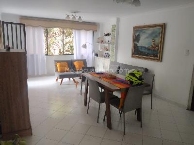 Apartamento de 3 alcobas en venta en Laureles, Medellín, 125 m² · foto 4 de 20