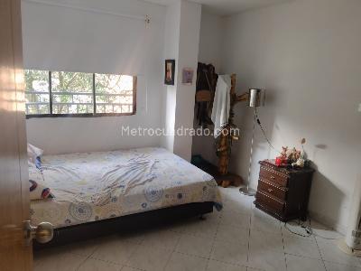 Apartamento de 3 alcobas en venta en Laureles, Medellín, 125 m² · foto 5 de 20