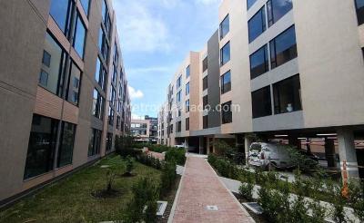 Apartamento de 1 alcoba en venta en Alamos Norte, Bogotá, 30 m² · foto 13 de 18